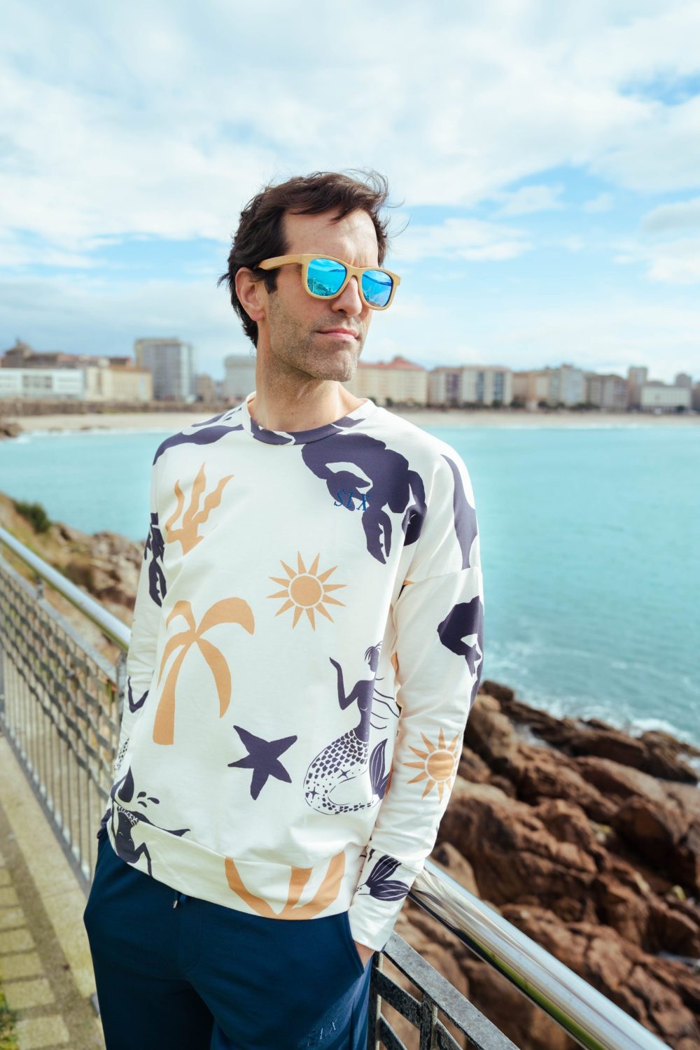 SUDADERA SIRENA BEIGE UNISEX