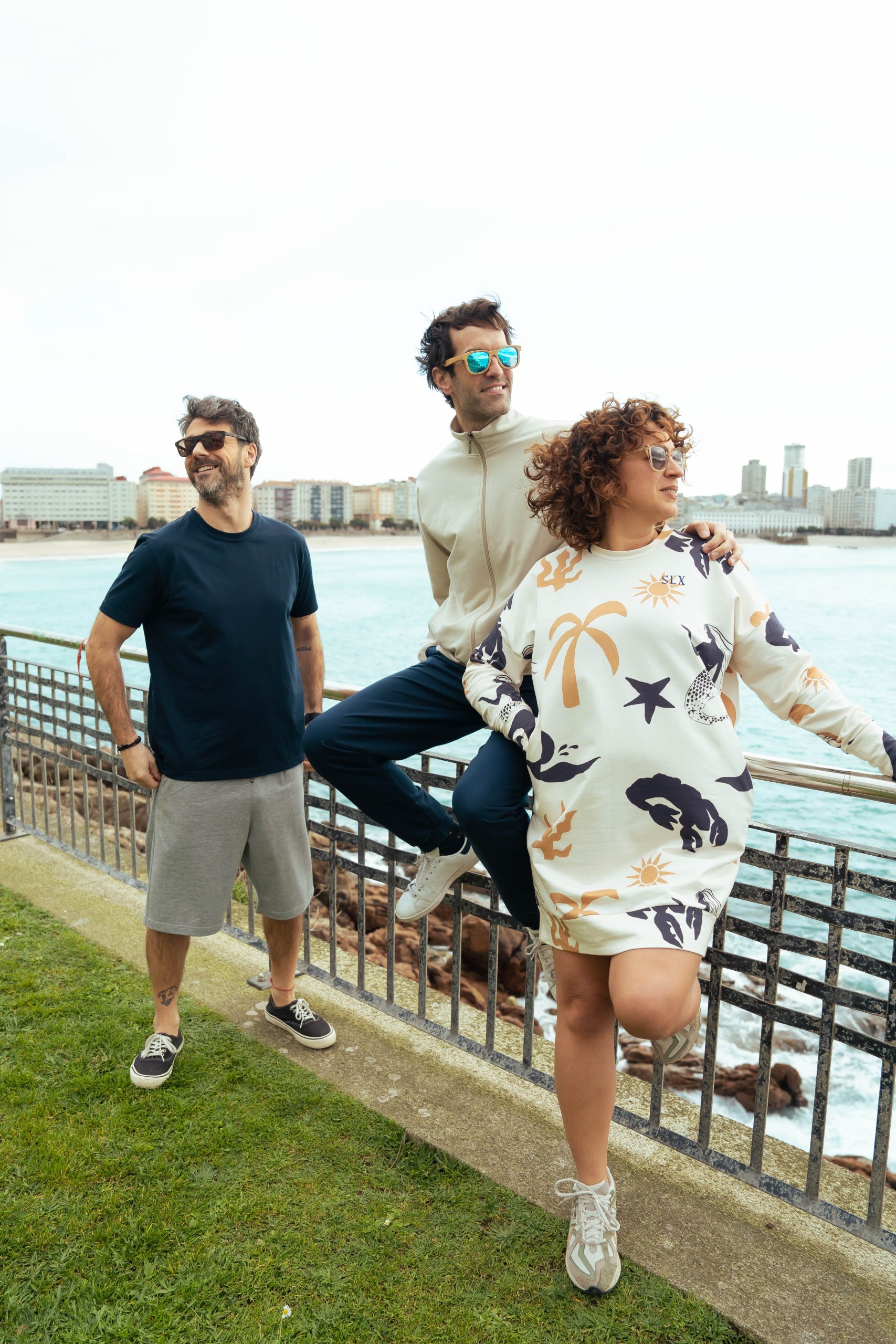 BERMUDA HOMBRE ALGODÓN CON BOLSILLOS - Imagen 3