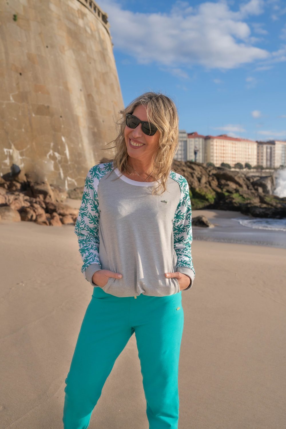 PANTALON JOGGER FRUNCIDO BORDADO SLX - Imagen 3