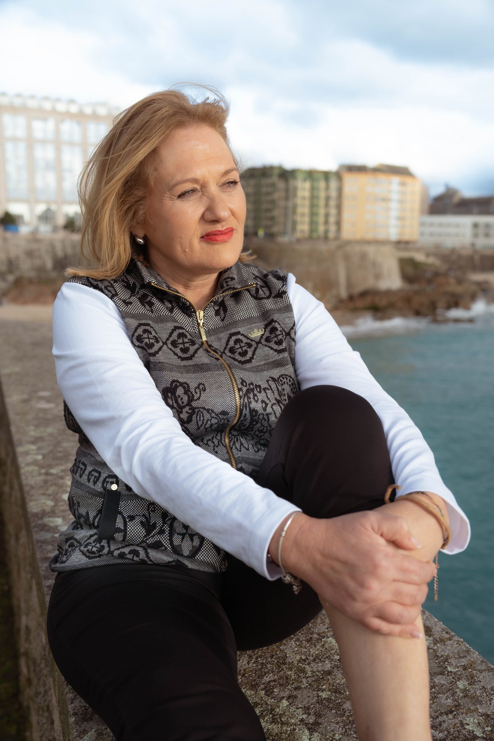 CHAQUETA JACQUARD ESTAMPADA