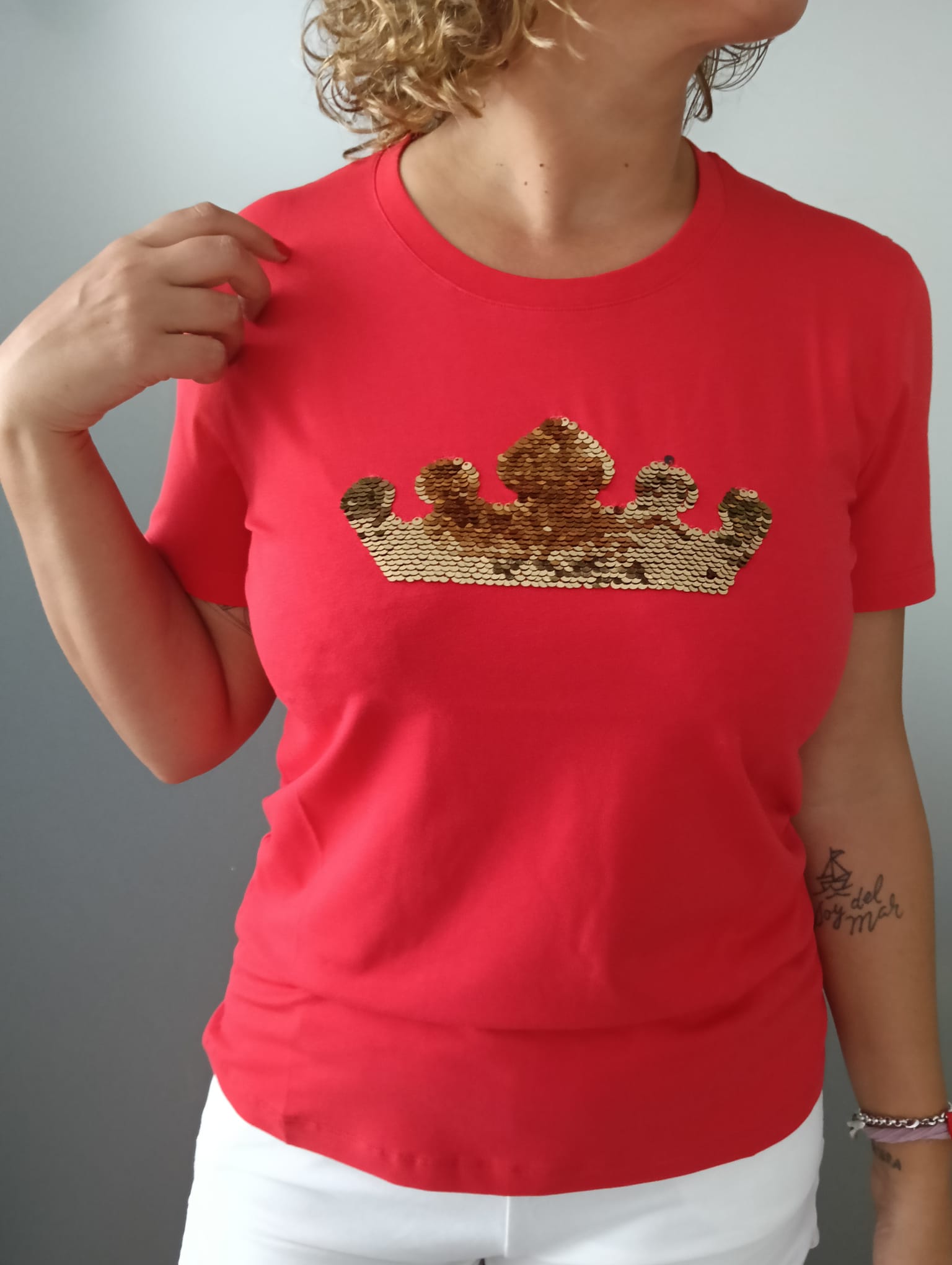 CAMISETA VERANO CORONA LENTEJUELAS REVERSIBLE - Imagen 3