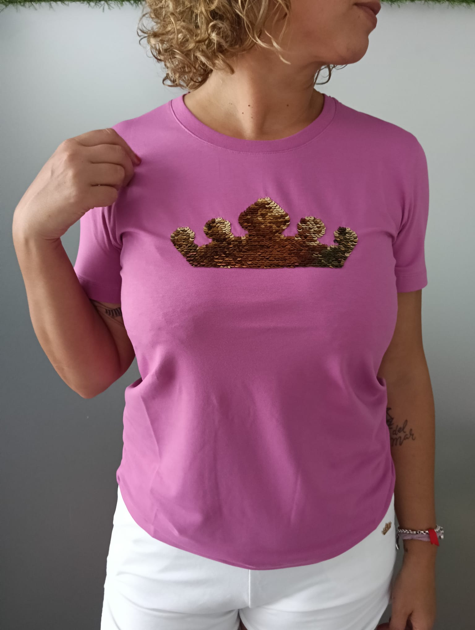 CAMISETA VERANO CORONA LENTEJUELAS REVERSIBLE - Imagen 5