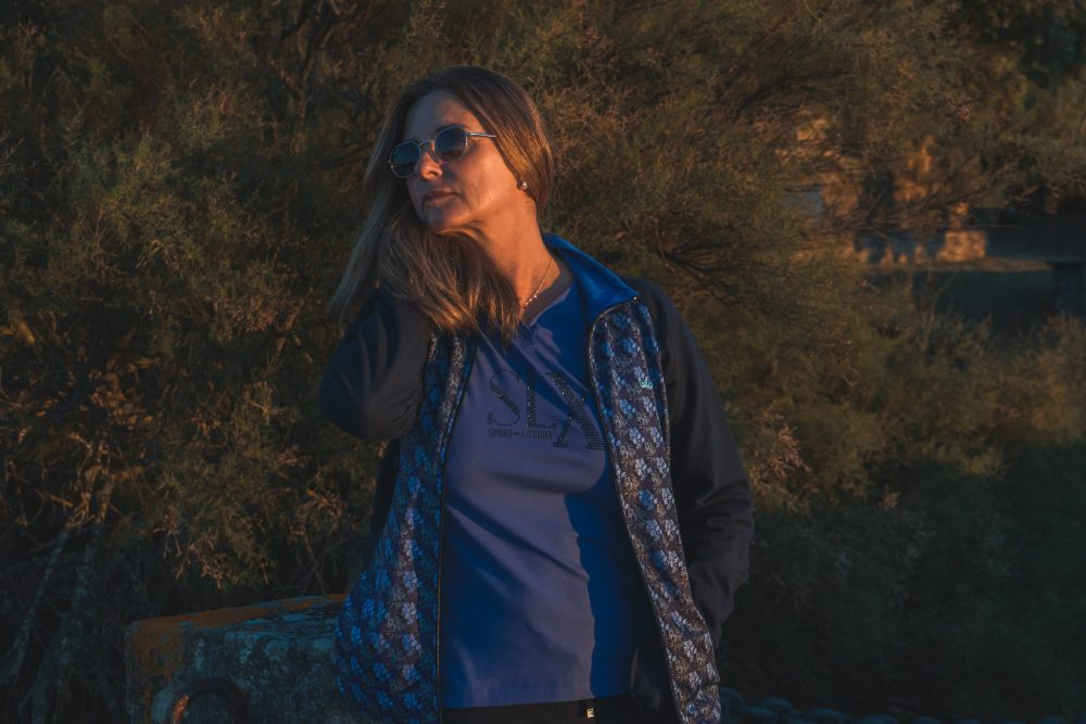 CAMISETA INVIERNO CON CUELLO CURVO - Imagen 3