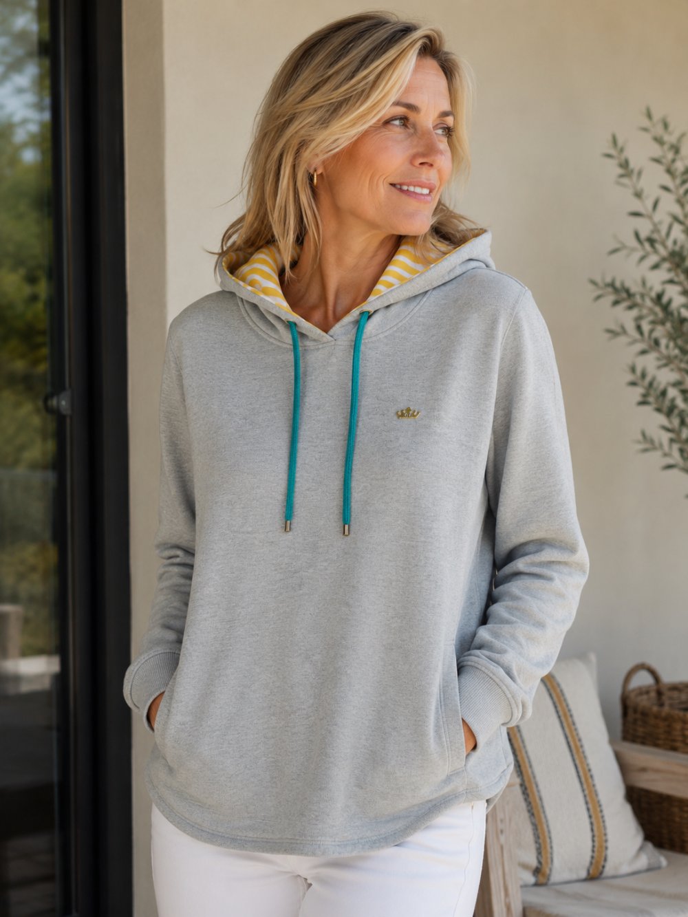 sudadera ligera con capucha mujer