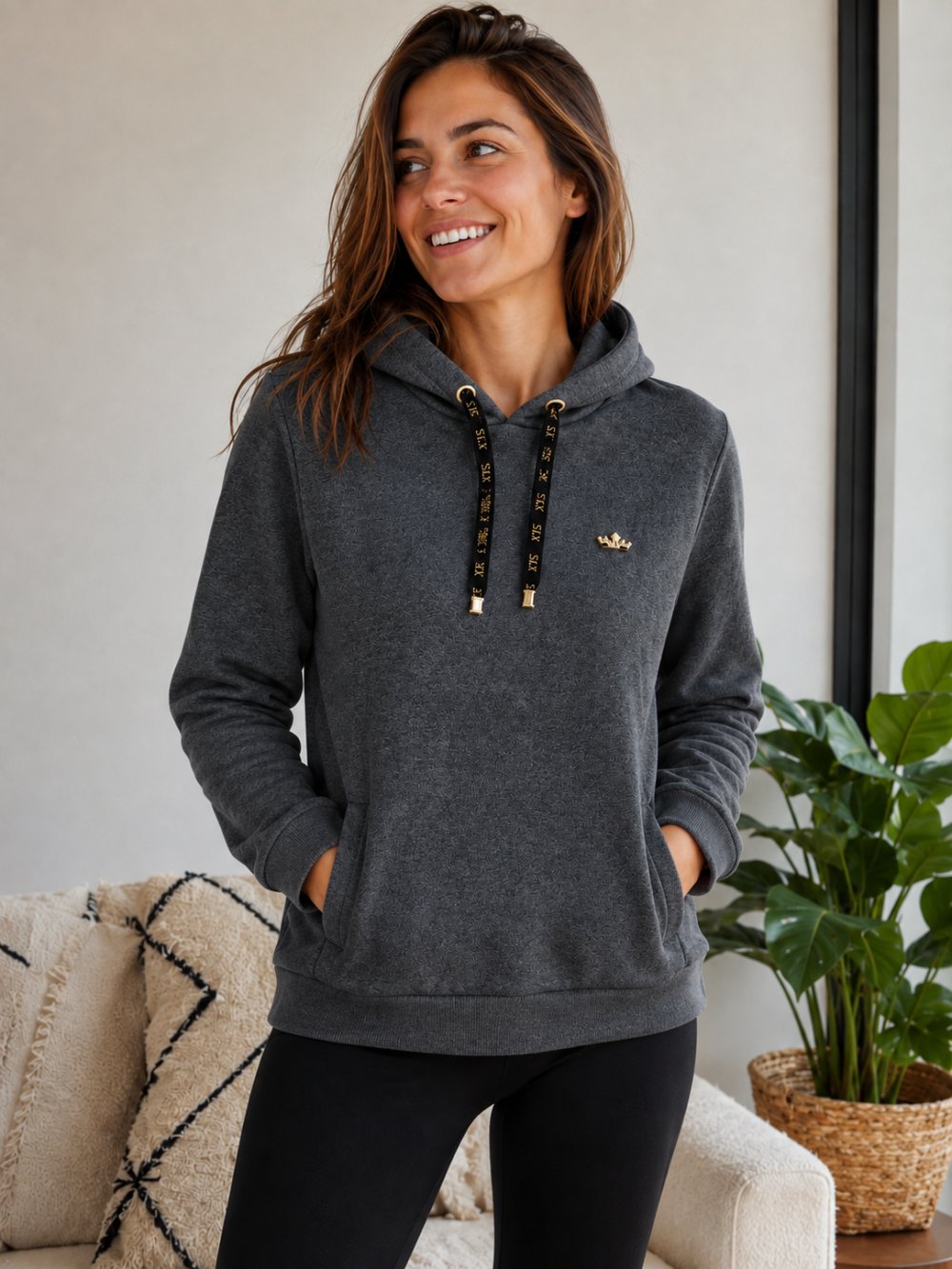 Sudadera con capucha mujer SLX detalle cordón dorado