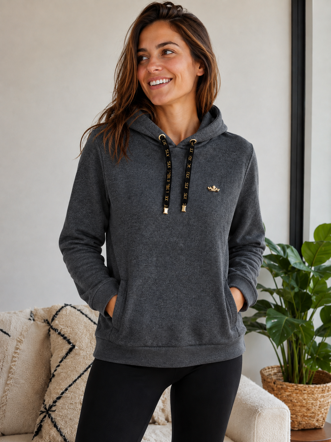 Sudadera con capucha mujer SLX detalle cordón dorado