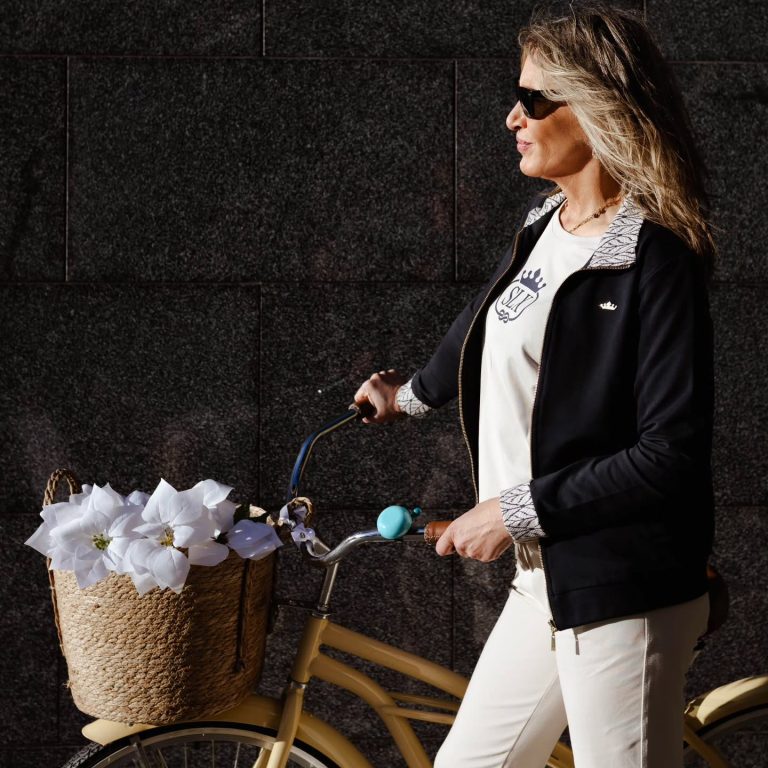 Instagram post from slx_sportluxury. This post is in position 3.