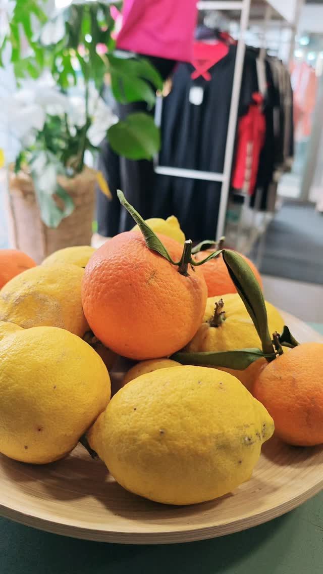 Instagram post from slx_sportluxury. This post is in position 0.